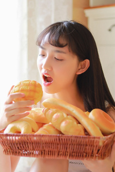 亚洲成人在线